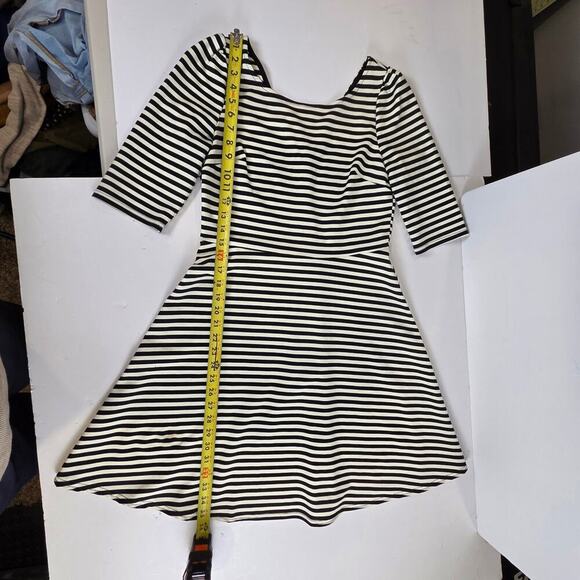 Pixley by Stitch Fix Kathy Black Striped Stretch Fit & Flare V-Back Dress Size M - Picture 5 of 7